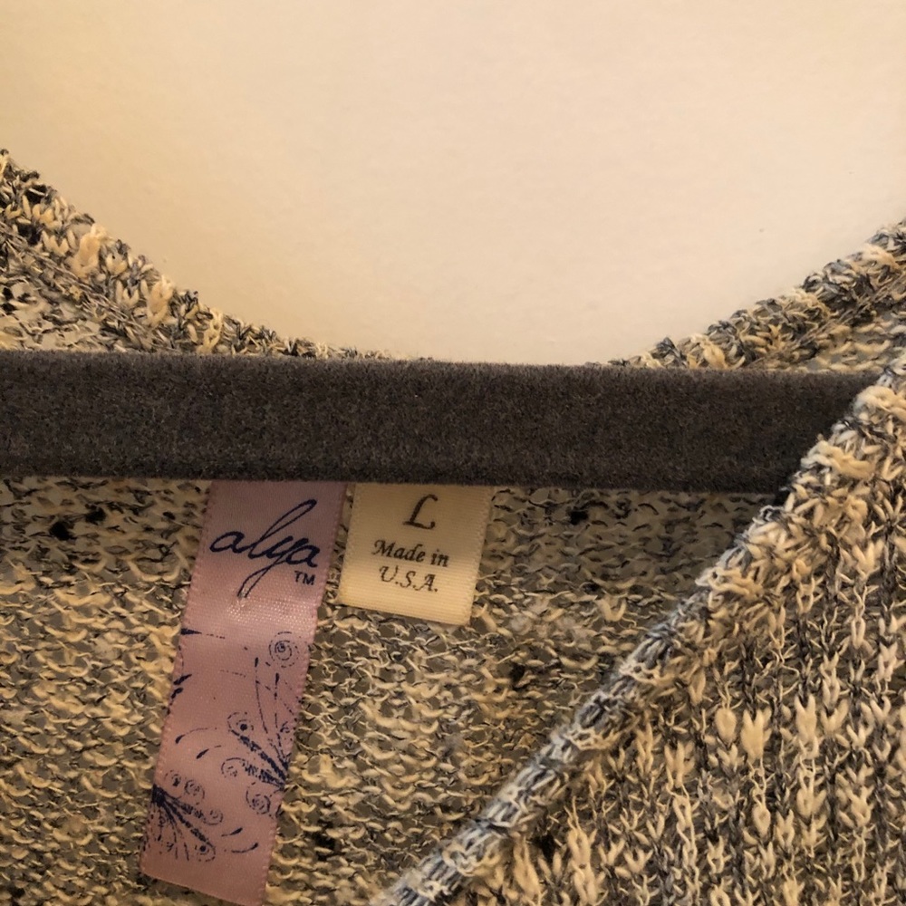 Knit Tank Top - Picture 3 of 6